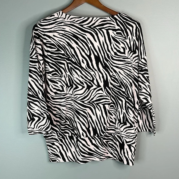 NORTHERN REFLECTIONS NWOT Pale Pink Black Zebra Print Pullover Top 3/4 Sleeve M - Picture 6 of 11